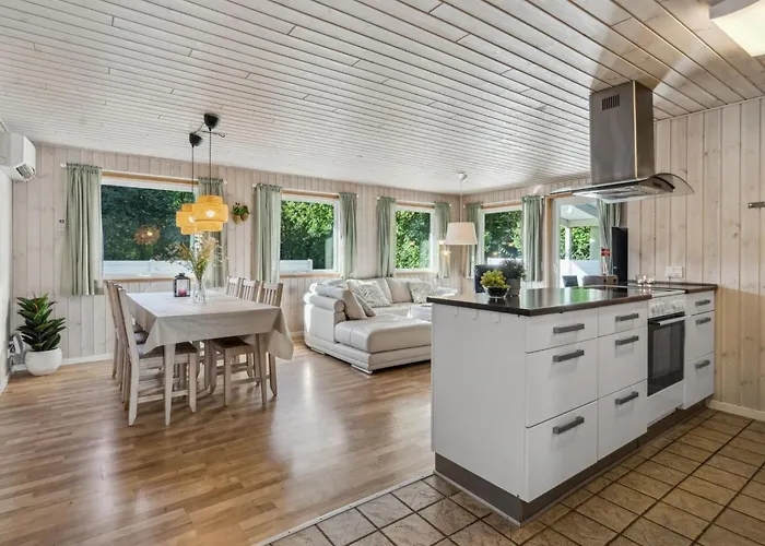 Viljo - 30km From The Sea By Interhome