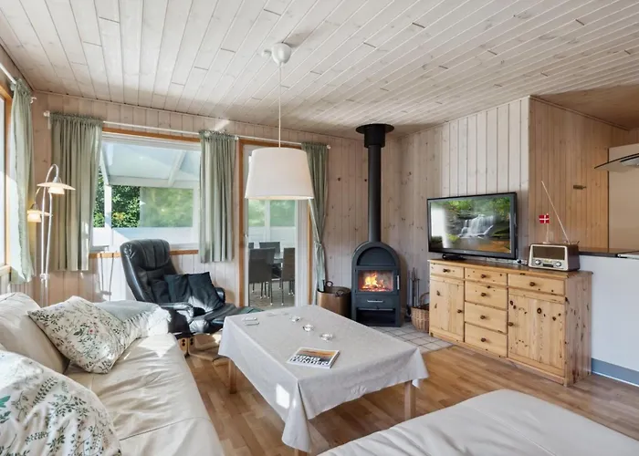 Viljo - 30km From The Sea By Interhome